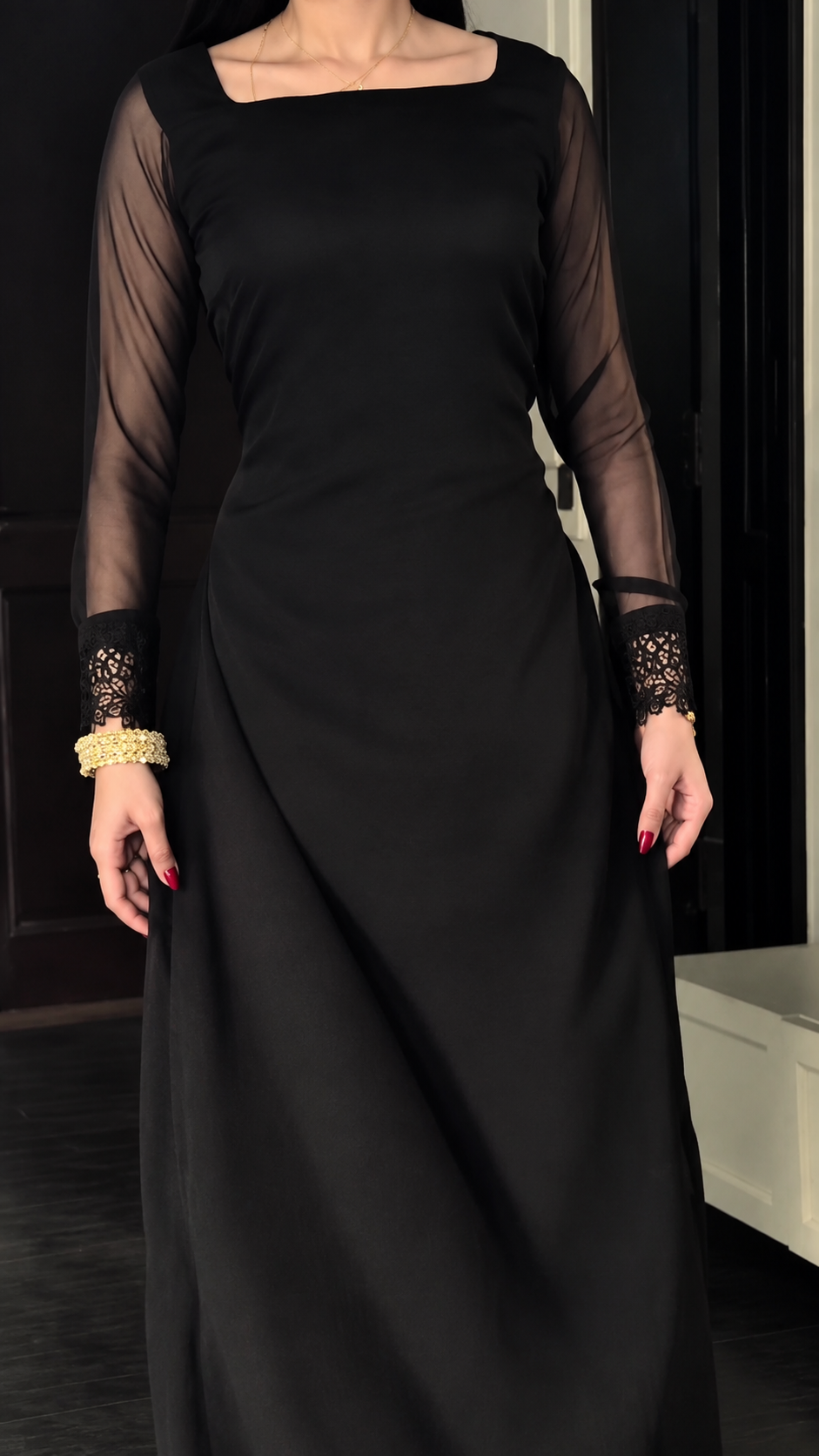 ROYAL BLACK