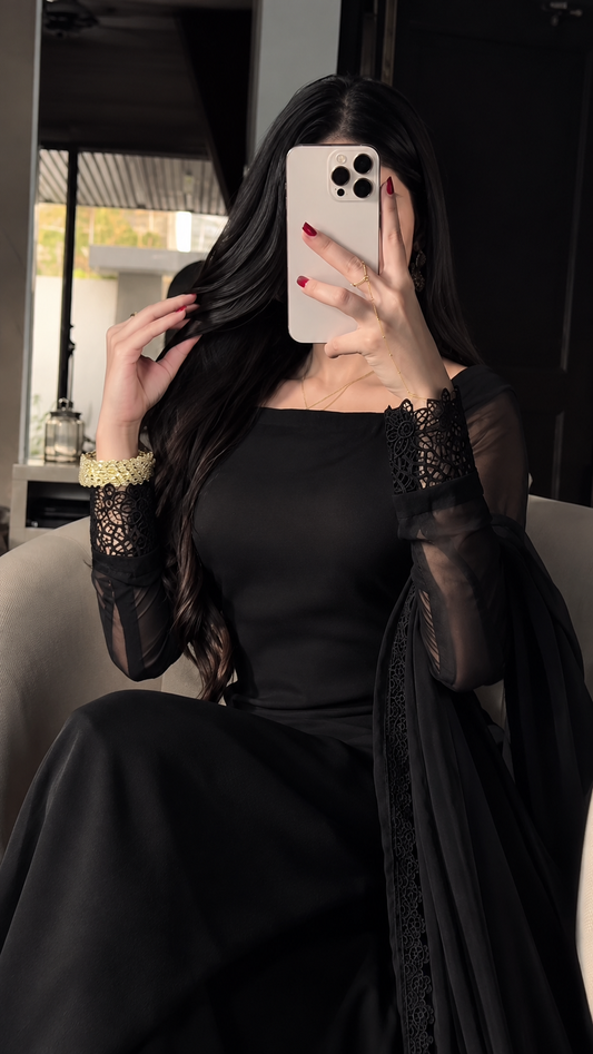 ROYAL BLACK