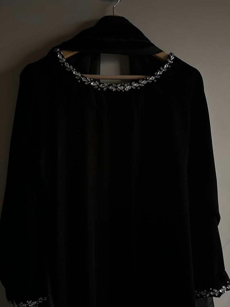 BLACK_FLORAL