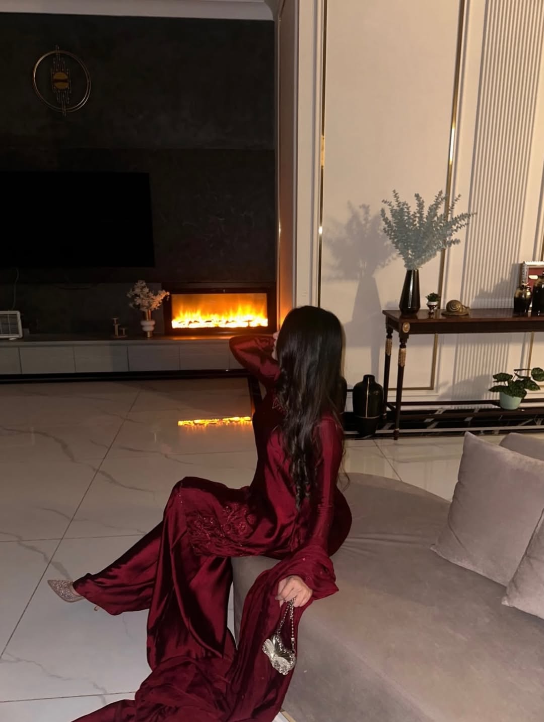 ROYAL_MAHROON