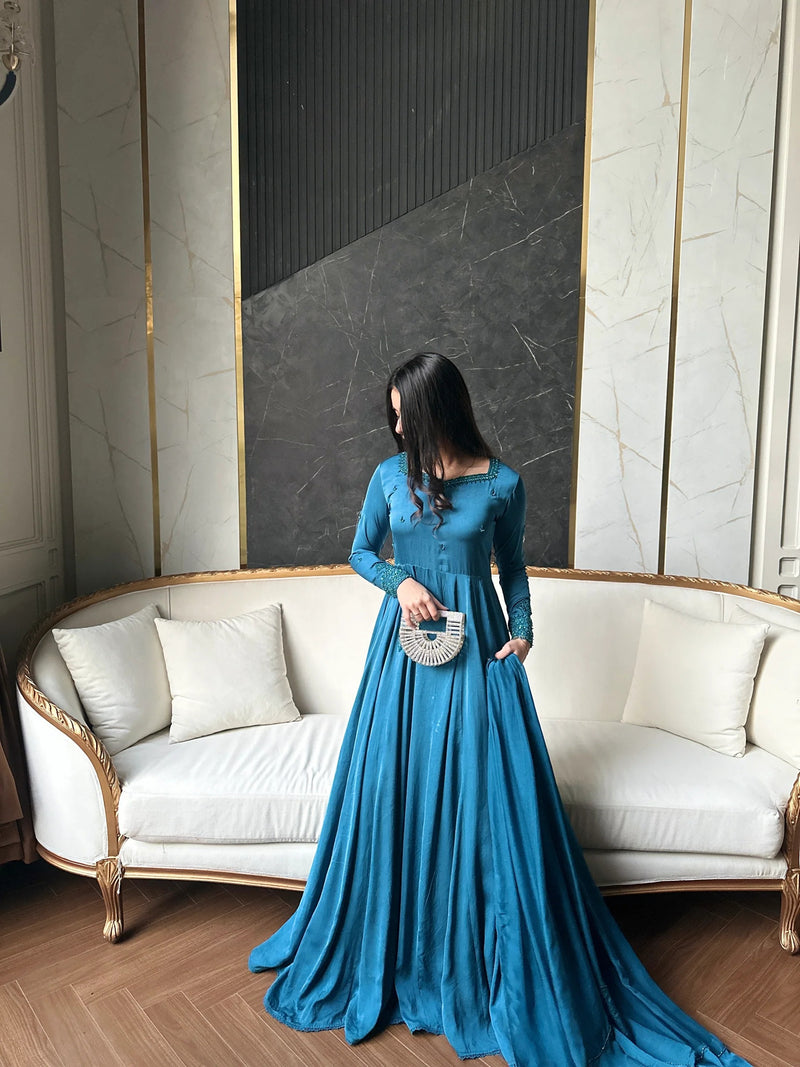 NINA_ZANGAALI